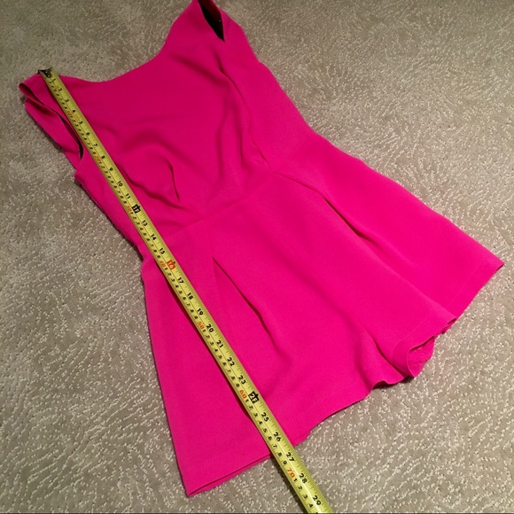 Hot pink romper - Picture 5 of 5